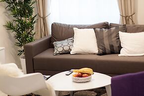 Tesla Boutique Apartments & Rooms