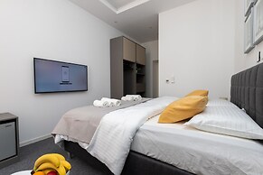 Tesla Boutique Apartments & Rooms