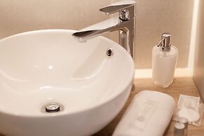 Tesla Boutique Apartments & Rooms