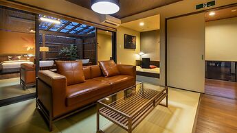 Takachiho Hanareno-yado Kamigakure