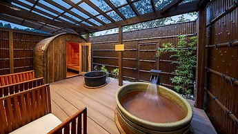 Takachiho Hanareno-yado Kamigakure