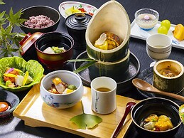 Takachiho Hanareno-yado Kamigakure