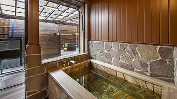 Takachiho Hanareno-yado Kamigakure