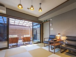 Takachiho Hanareno-yado Kamigakure