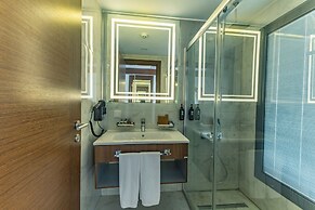 The Nowness Luxury Hotel & Spa (Adults Only 16+)