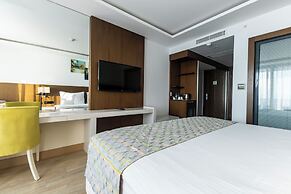 The Nowness Luxury Hotel & Spa (Adults Only 16+)