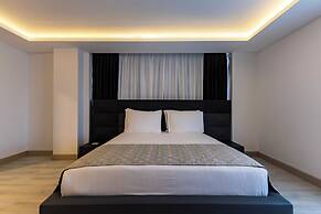 The Nowness Luxury Hotel & Spa (Adults Only 16+)