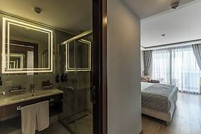 The Nowness Luxury Hotel & Spa (Adults Only 16+)