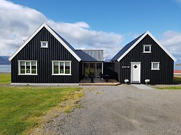 Grenivík Guesthouse