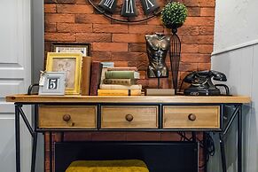 5 Vintage Guest House