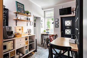 5 Vintage Guest House