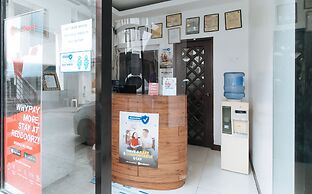 RedDoorz @ San Antonio Makati