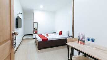 RedDoorz @ San Antonio Makati