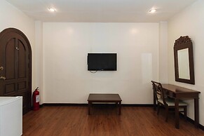 RedDoorz @ San Antonio Makati