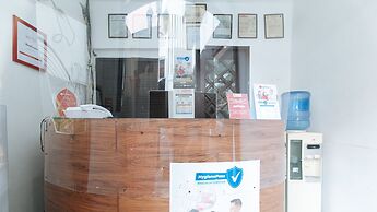 RedDoorz @ San Antonio Makati