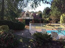 Tudor House - Large Family Home