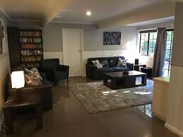 Tudor House - Large Family Home