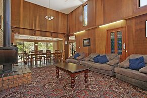 Warrina - Over Looking Ovens River