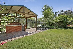 Warrina - Over Looking Ovens River