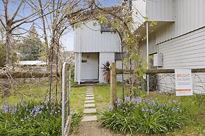 Le Chateau - Centrally located