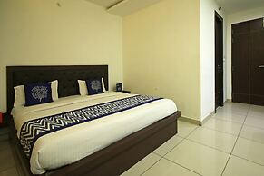 OYO 8095 Hotel Taj Castle