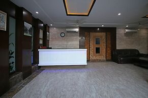 OYO 8095 Hotel Taj Castle