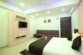 OYO 9238 Hotel Meet Palace