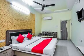 OYO 2722 Hotel Prince