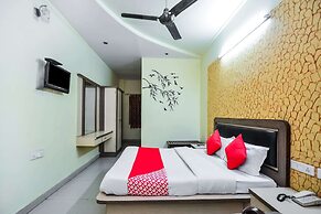 OYO 2722 Hotel Prince