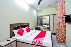 OYO 2722 Hotel Prince