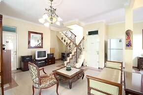 RedDoorz Plus near STIE YKPN