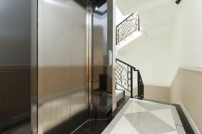 RedDoorz Plus @ Setiabudi Barat