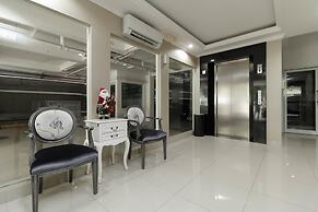 RedDoorz Plus @ Setiabudi Barat