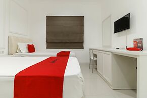 RedDoorz Plus @ Setiabudi Barat