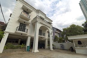 RedDoorz Plus @ Setiabudi Barat