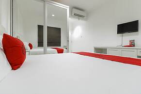 RedDoorz Plus @ Setiabudi Barat