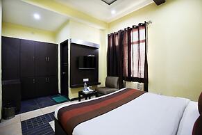 OYO 1673 Hotel MM Yellowuds