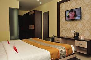 OYO 1673 Hotel MM Yellowuds