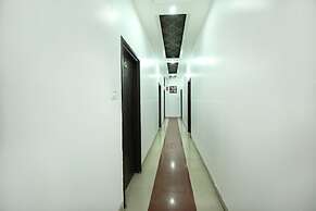 OYO 1673 Hotel MM Yellowuds