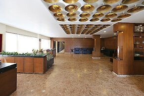 OYO 8600 Hotel Deepali Executive