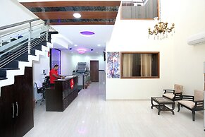 Capital O 322 Hotel Royal