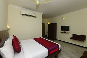 OYO Flagship 470 near US Consulate