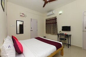 OYO 9260 Olive Castles Inn