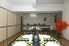 OYO 9260 Olive Castles Inn