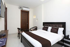 OYO 9275 Hotel Royal Inn