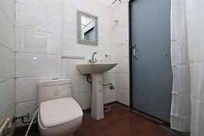 OYO 8349 Hotel Crown Palace