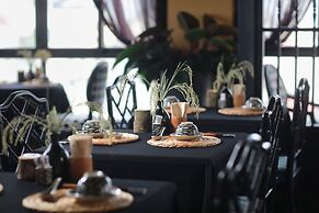 JM Marvel Hotel & Spa