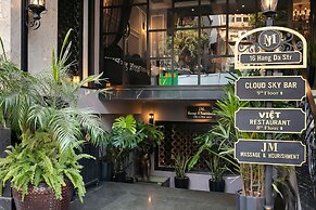 JM Marvel Hotel & Spa