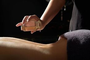 JM Marvel Hotel & Spa