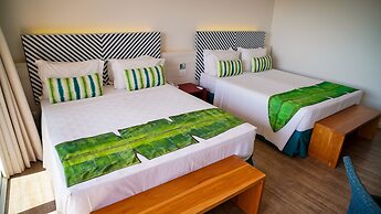 Hot Beach Resort